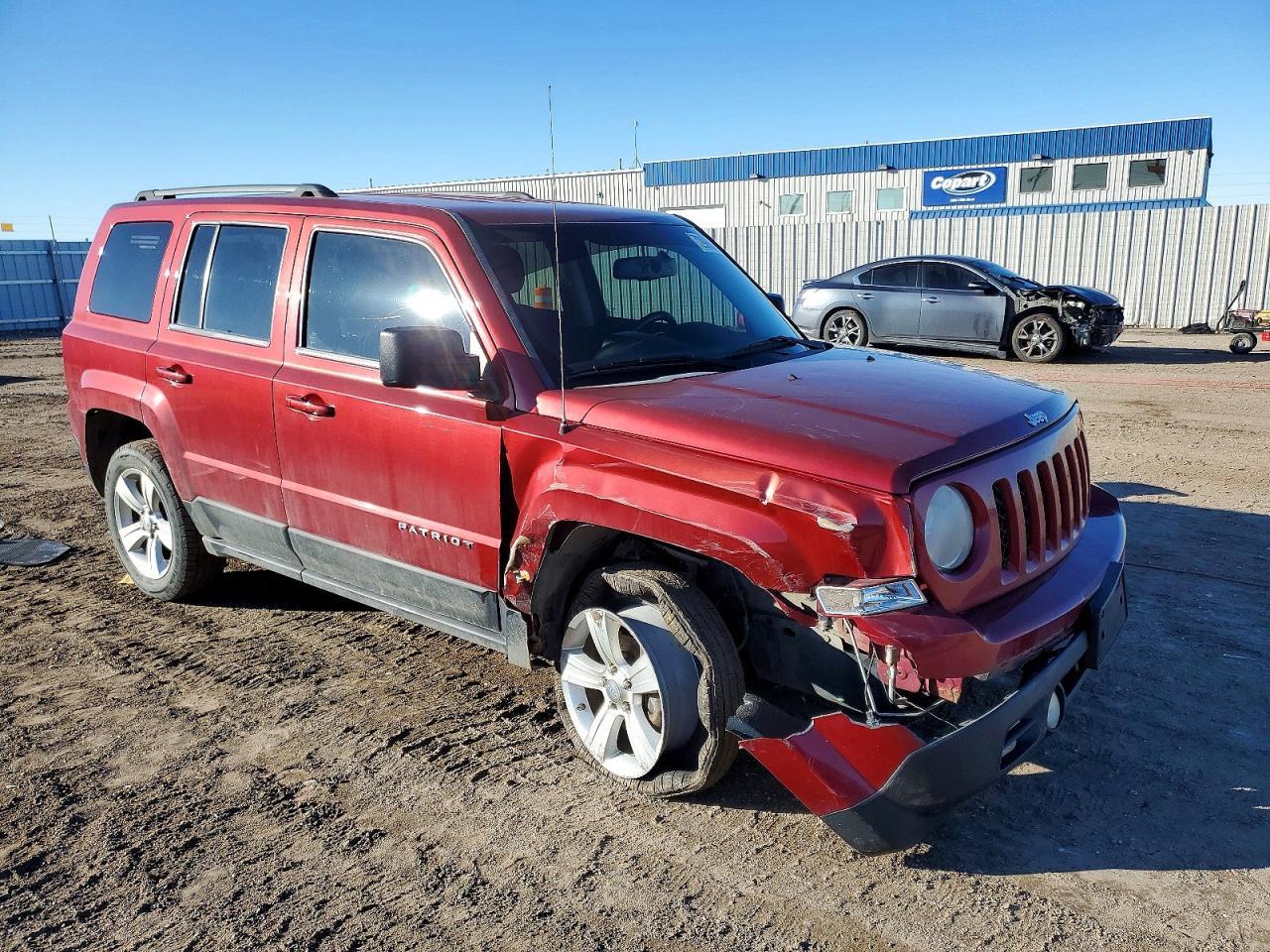 2012 Jeep Patriot Latitude - Фото 4