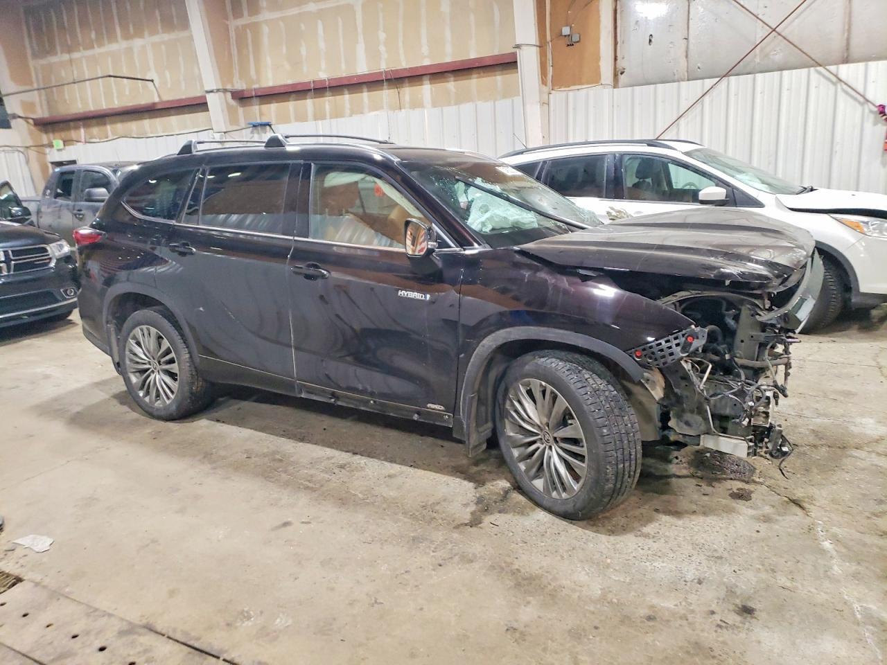 2021 Toyota Highlander Hybrid Platinum - Фото 4
