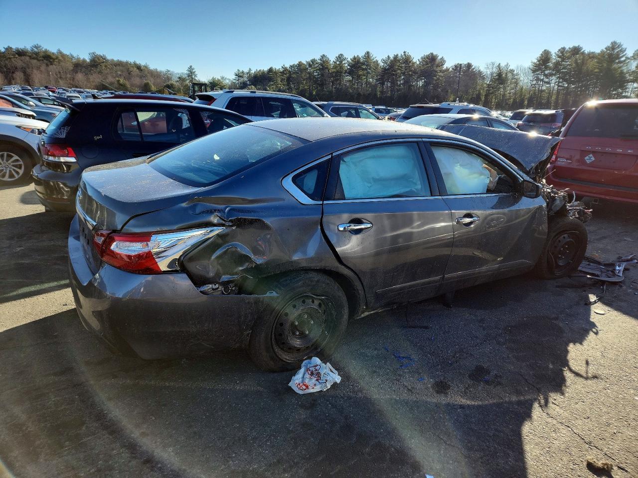 2017 Nissan Altima 2.5 - Image 3