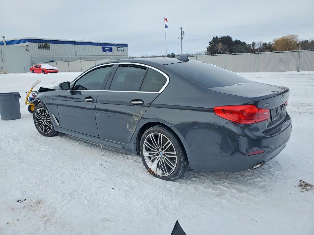 2017 BMW 530 Xi - Image 2