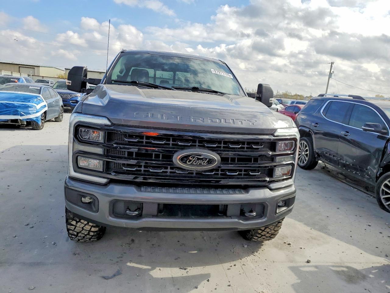 2023 Ford F250 Super Duty - Фото 5