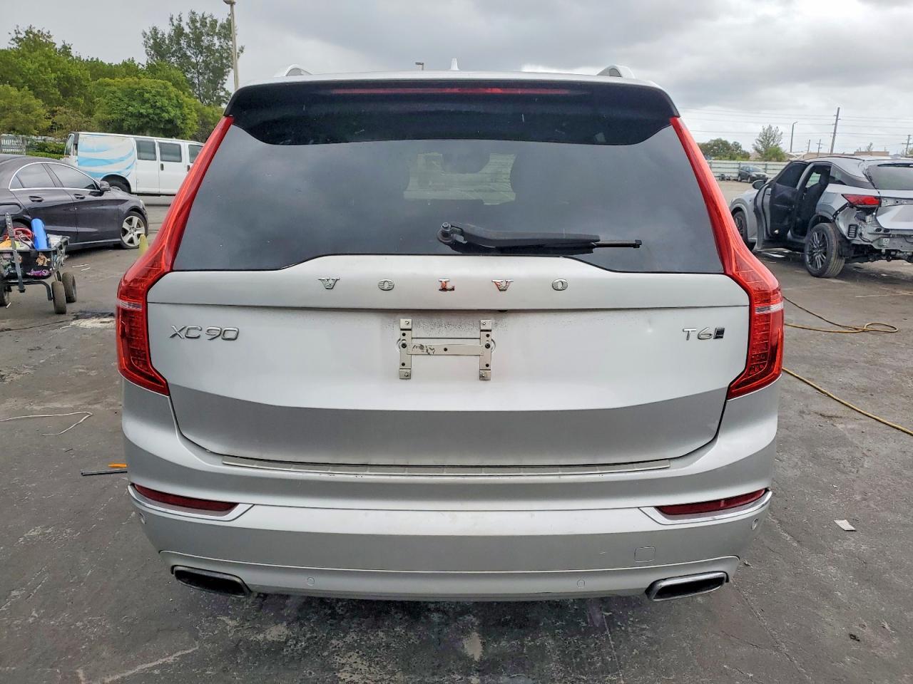2017 Volvo Xc90 T6 - Image 6