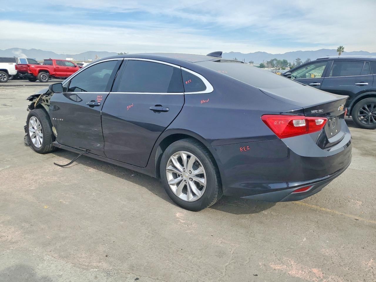2023 Chevrolet Malibu Lt - Фото 2