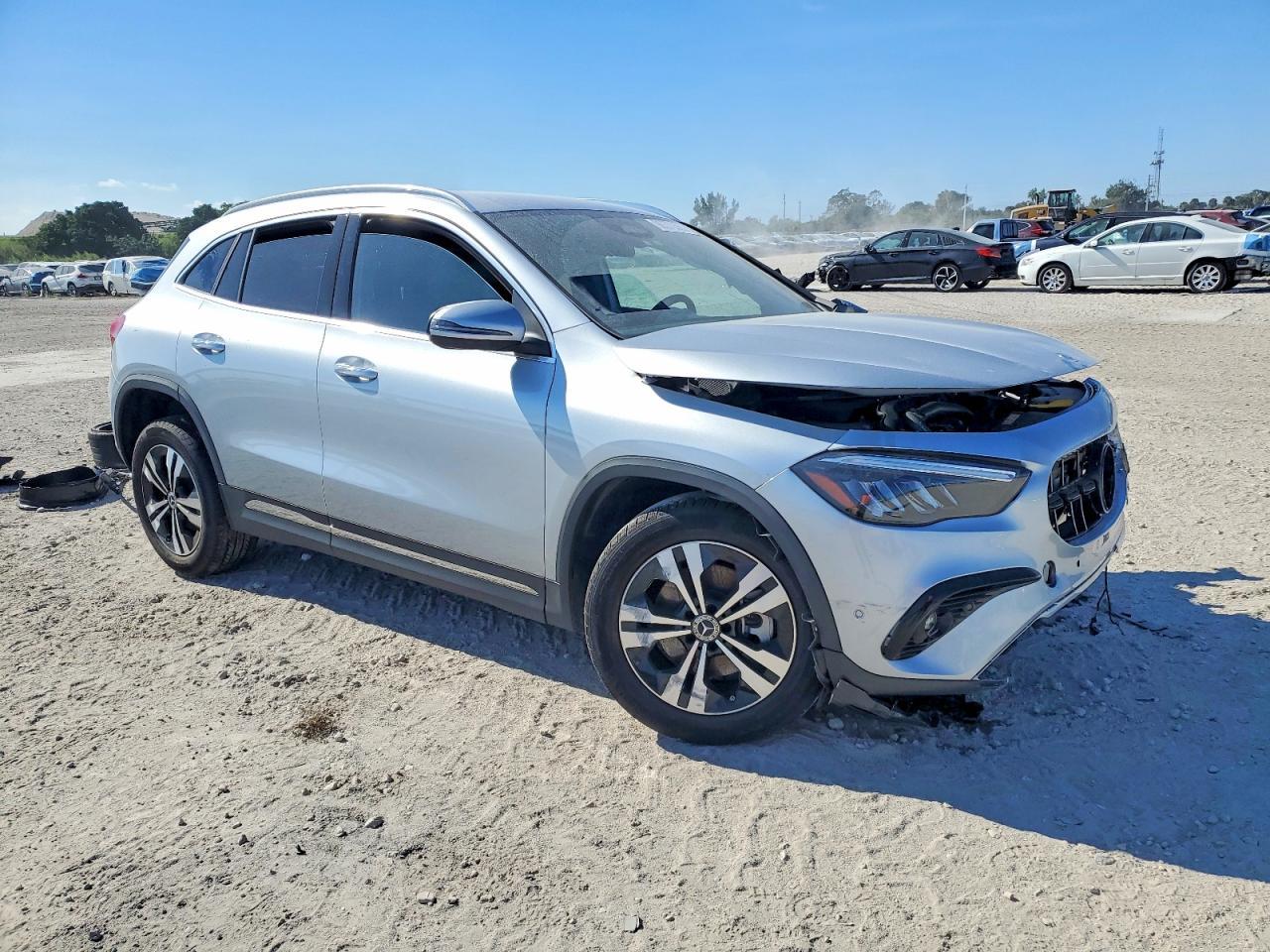 2025 Mercedes-Benz Gla 250 - Фото 4