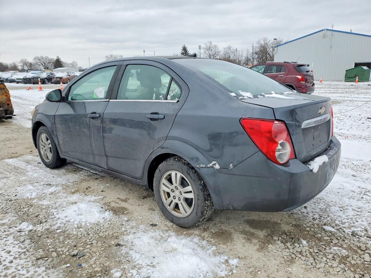 2013 Chevrolet Sonic Lt - Фото 2