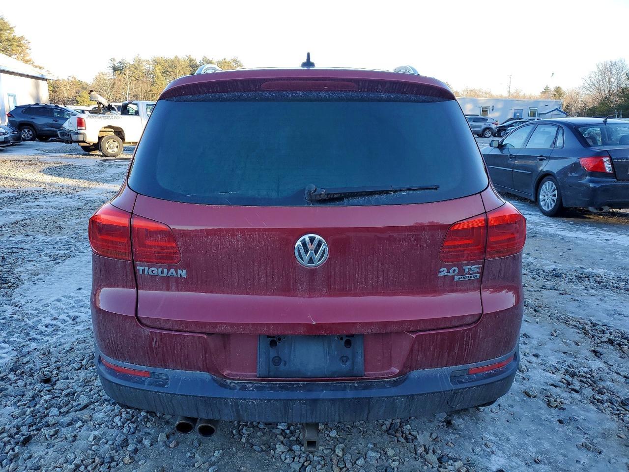 2012 Volkswagen Tiguan S - Image 6