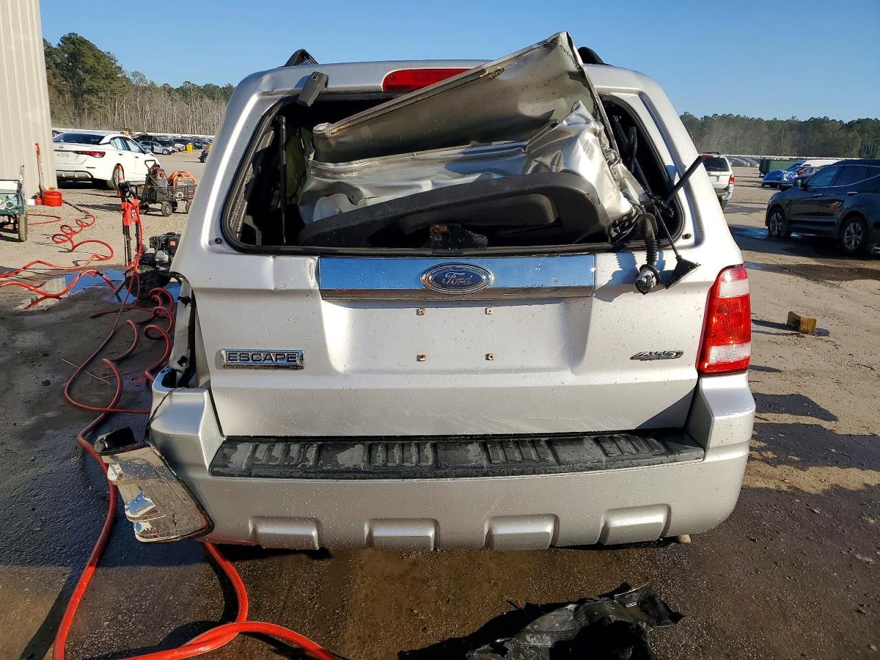2009 Ford Escape Limited - Image 6