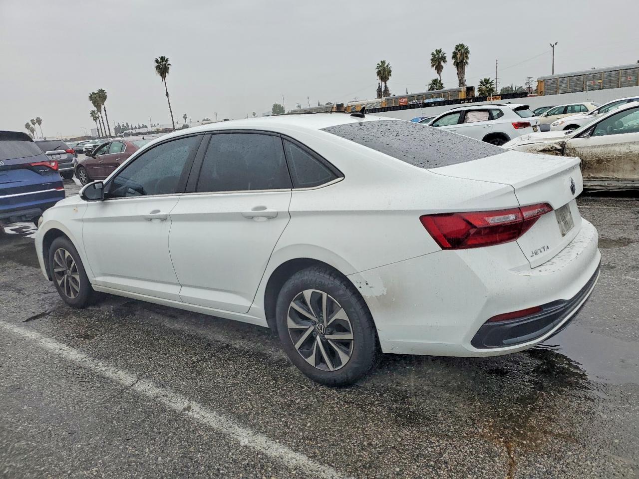 2022 Volkswagen Jetta S - Фото 2