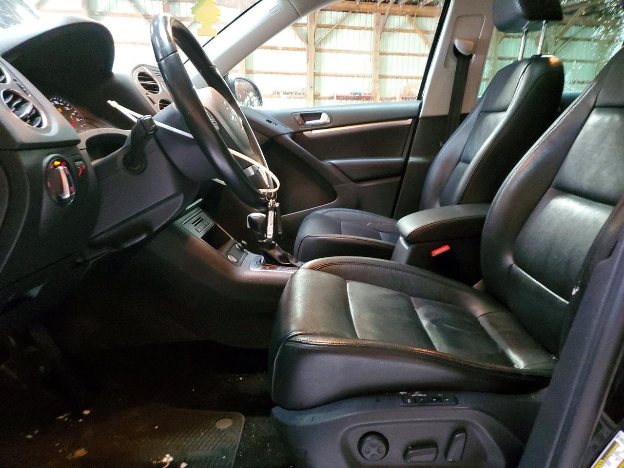 2015 Volkswagen Tiguan S - Image 7