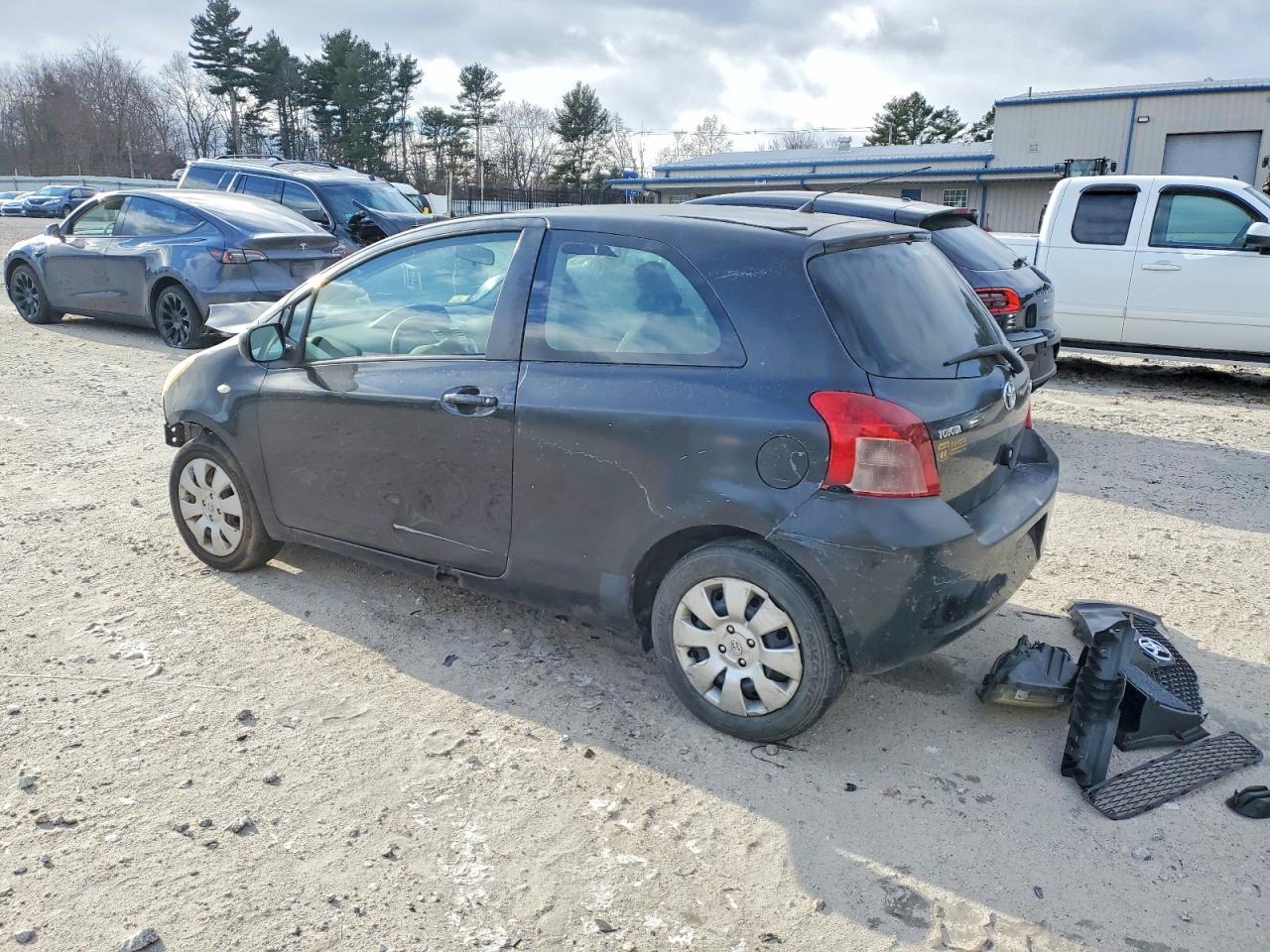 2008 Toyota Yaris - Фото 2