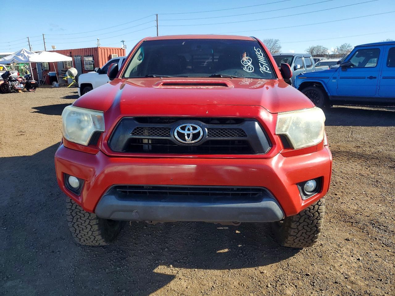 2015 Toyota Tacoma Double Cab - Image 5