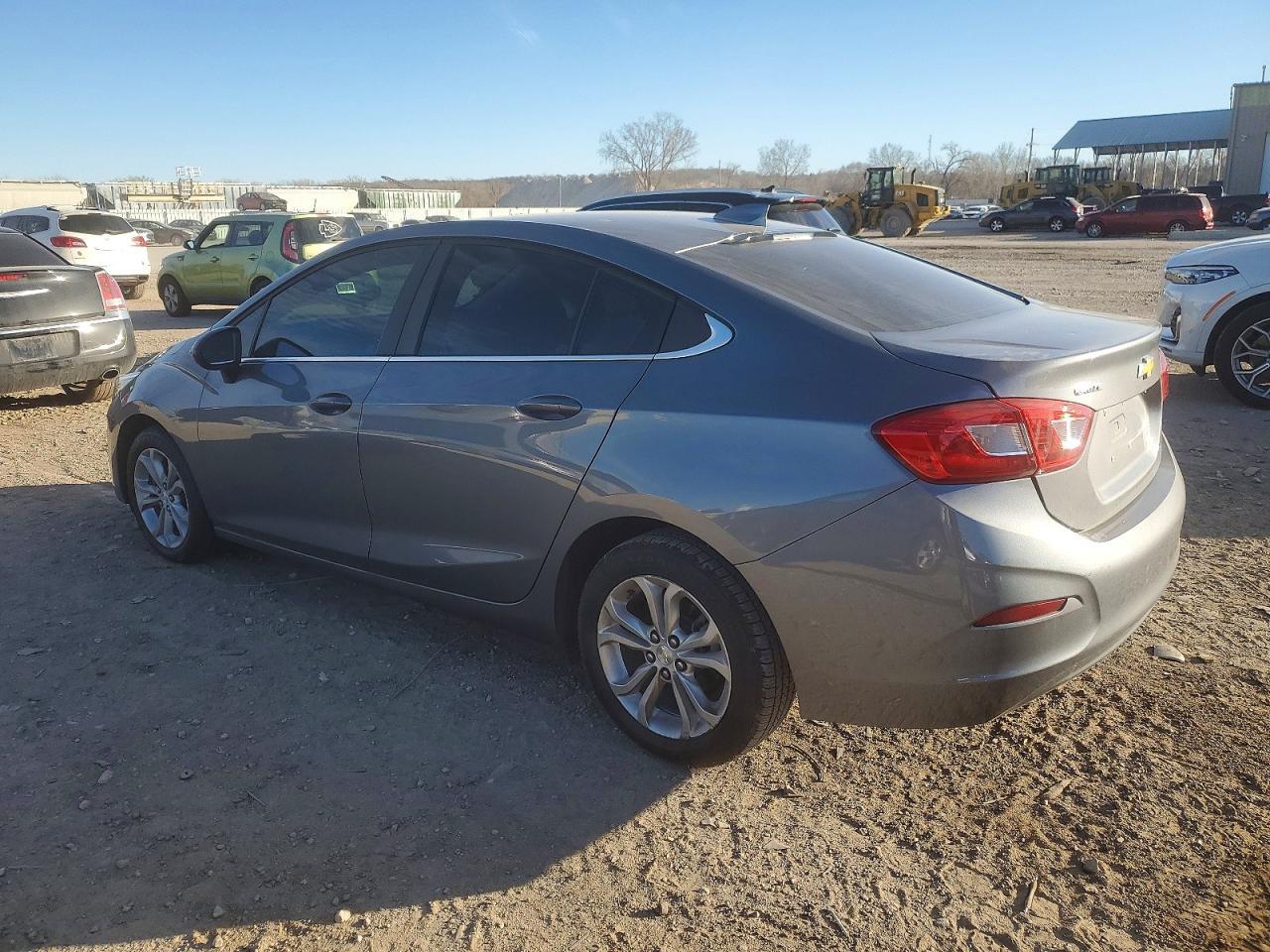 2019 Chevrolet Cruze Lt - Фото 2