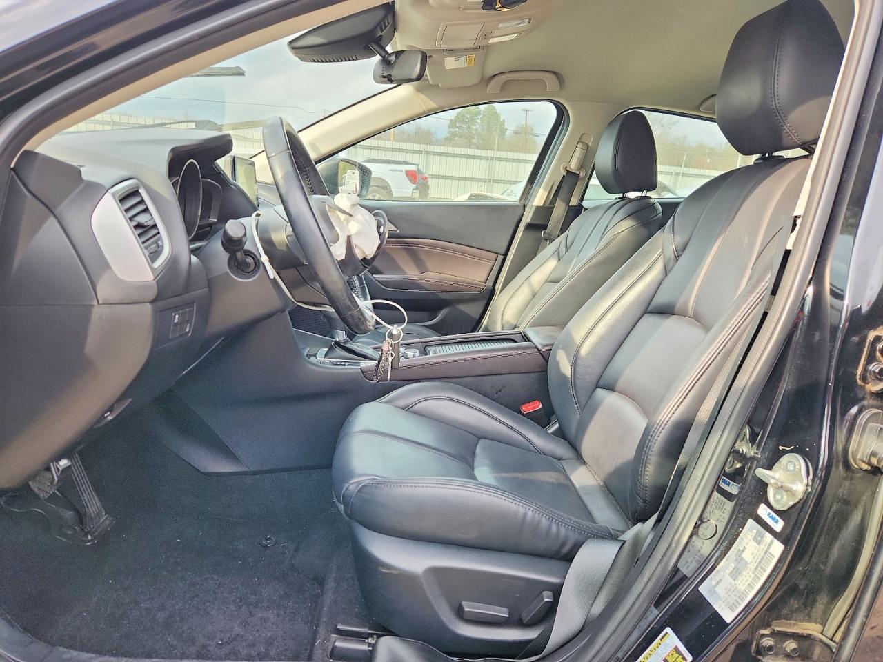 2018 Mazda 3 Touring - Image 7