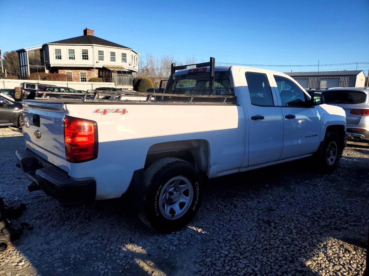 2015 Chevrolet Silverado K1500 - Фото 3
