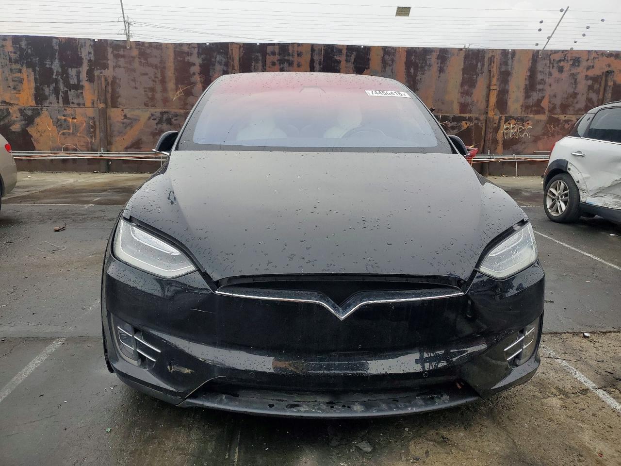 2017 Tesla Model X - Фото 5