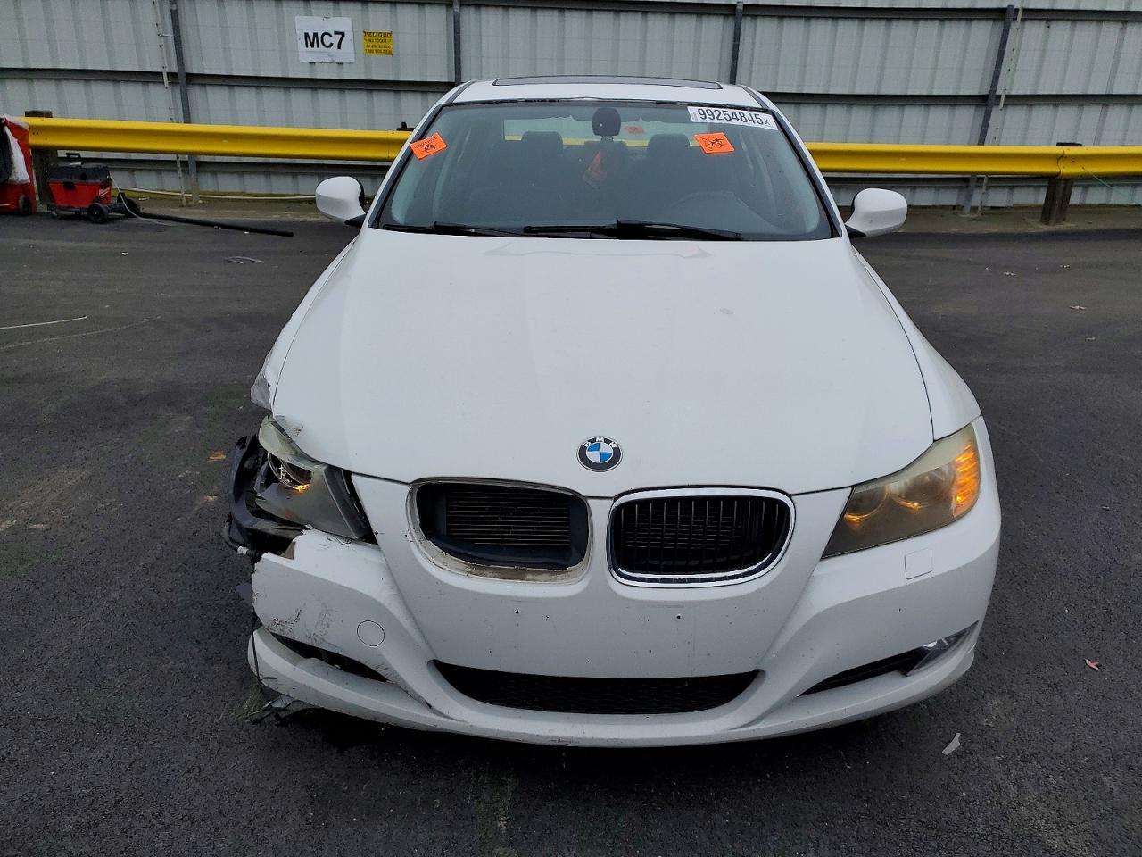 2011 BMW 328 Xi Sulev - Image 5