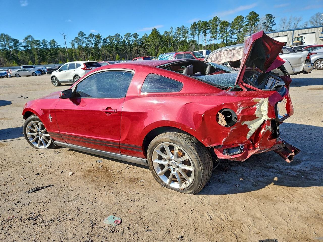 2011 Ford Mustang - Фото 2