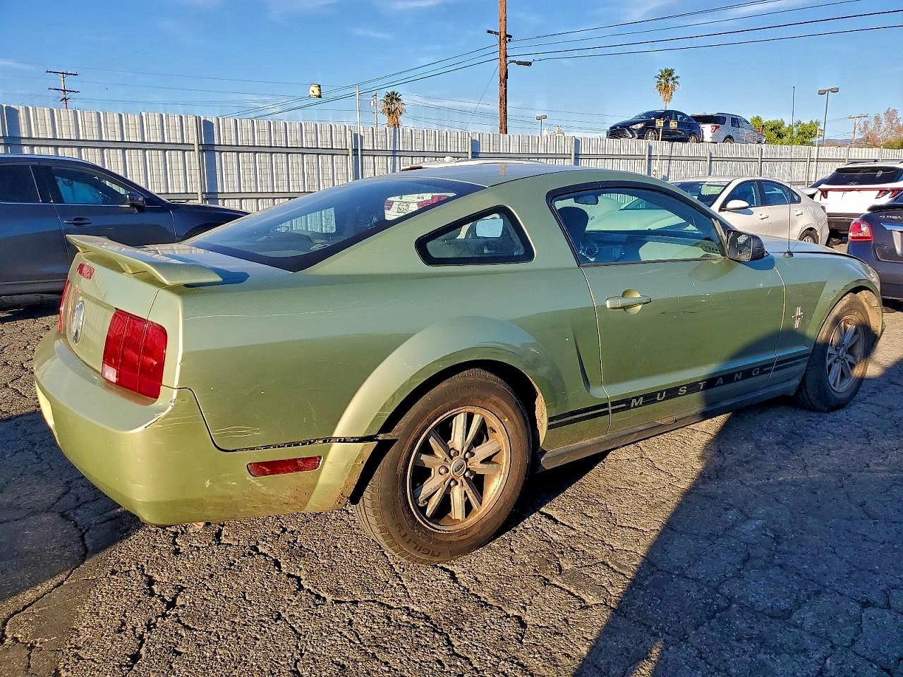 2006 Ford Mustang - Фото 3