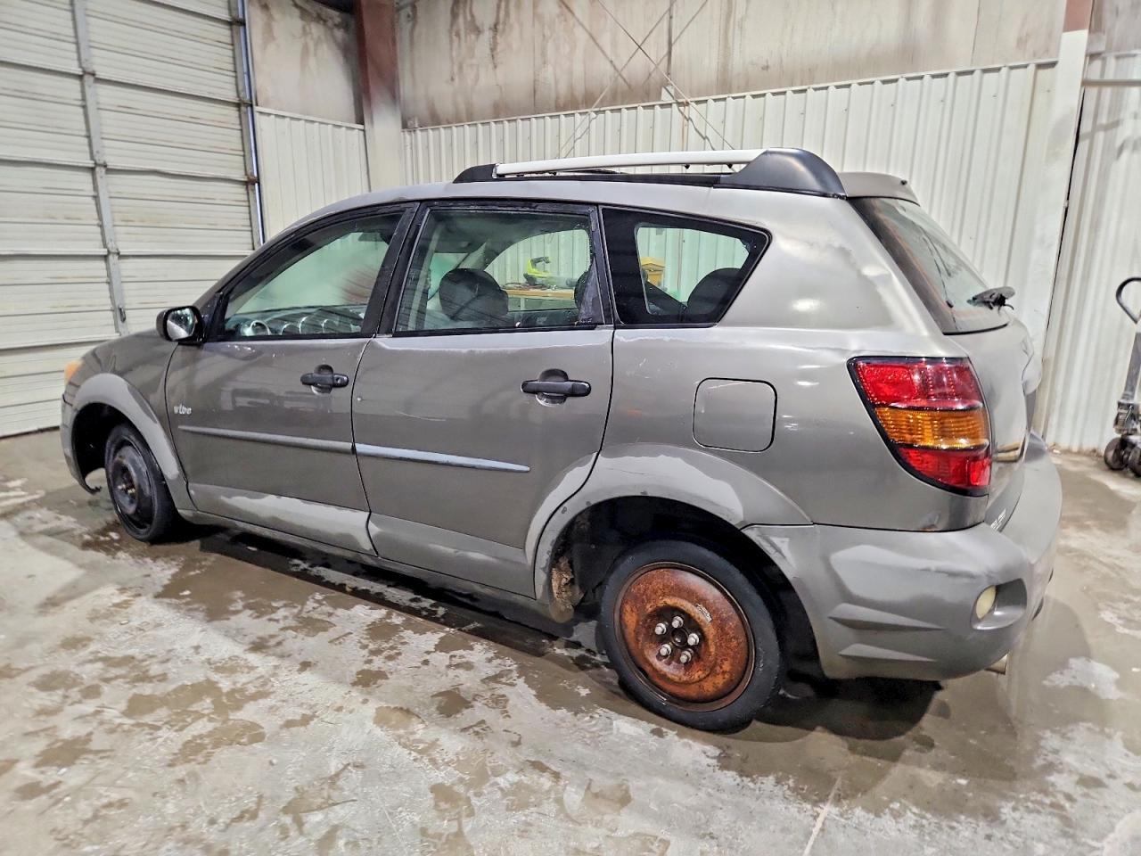 2003 Pontiac Vibe - Фото 2