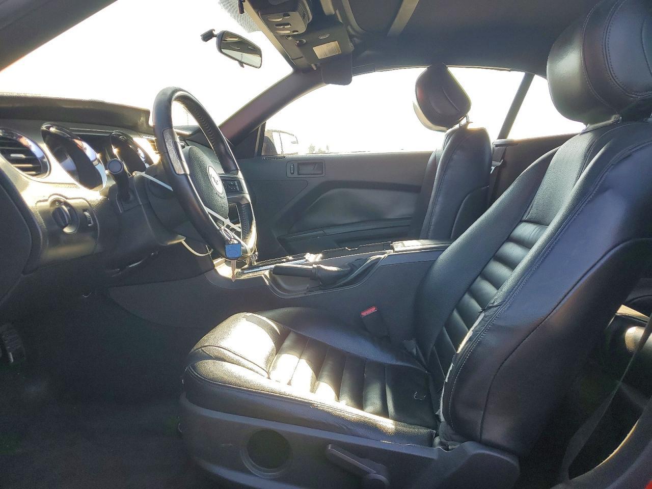 2014 Ford Mustang - Image 7