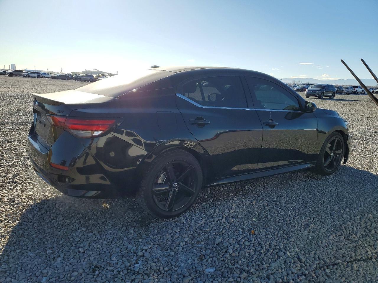 2022 Nissan Sentra Sr - Image 3