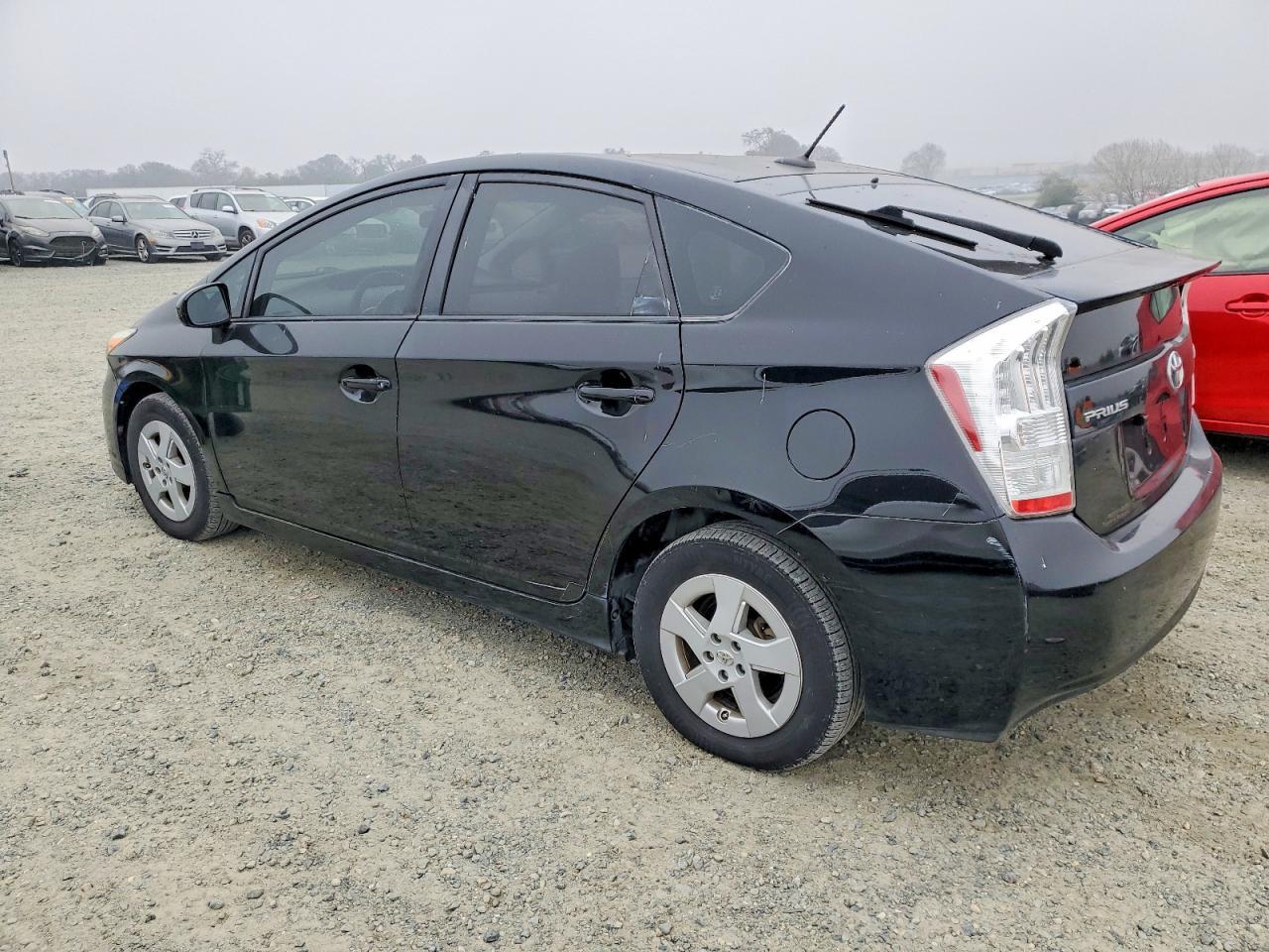 2011 Toyota Prius - Фото 2