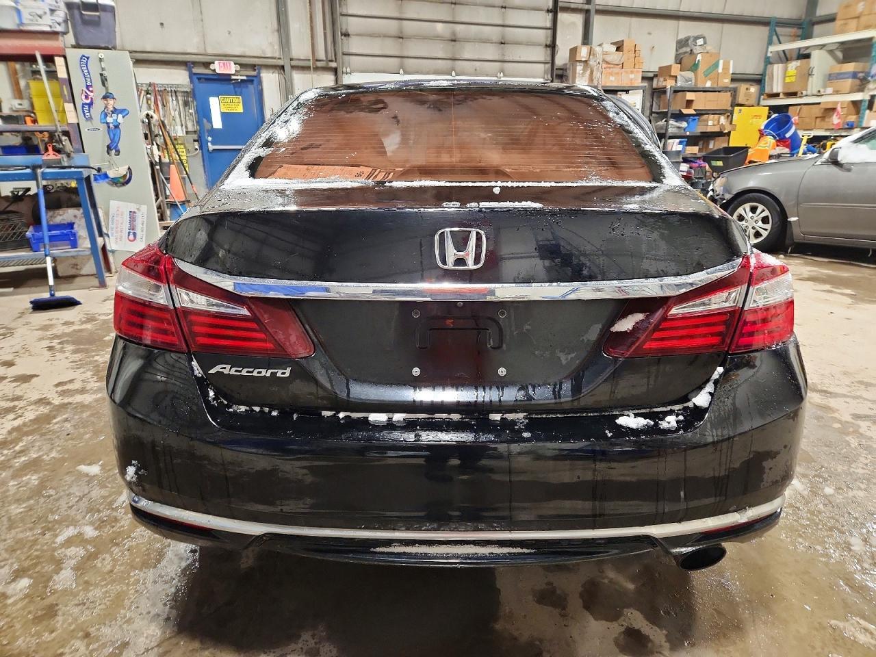 2016 Honda Accord Lx - Фото 6