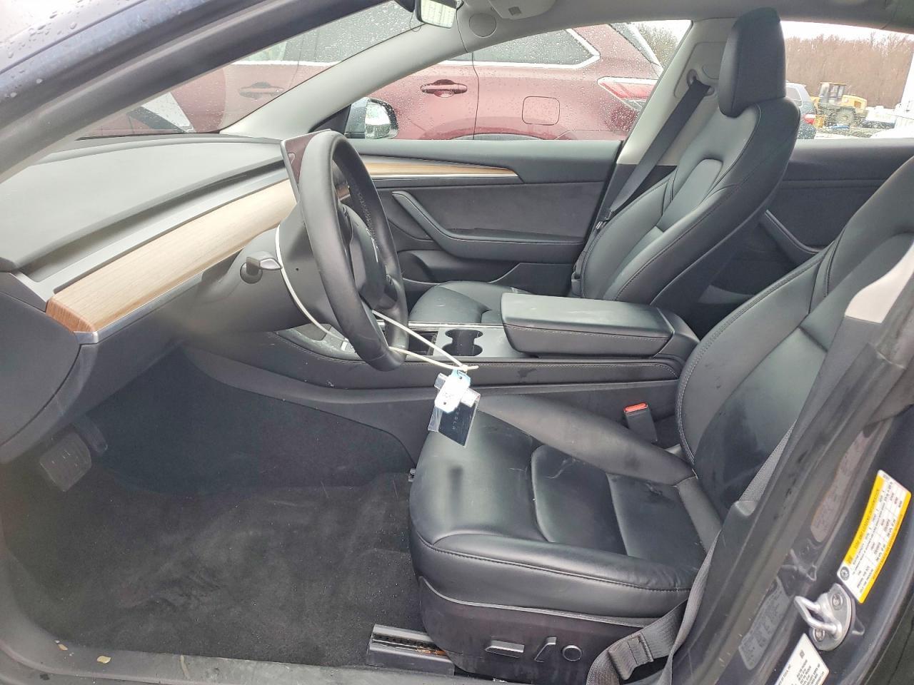 2023 Tesla Model 3 - Image 7