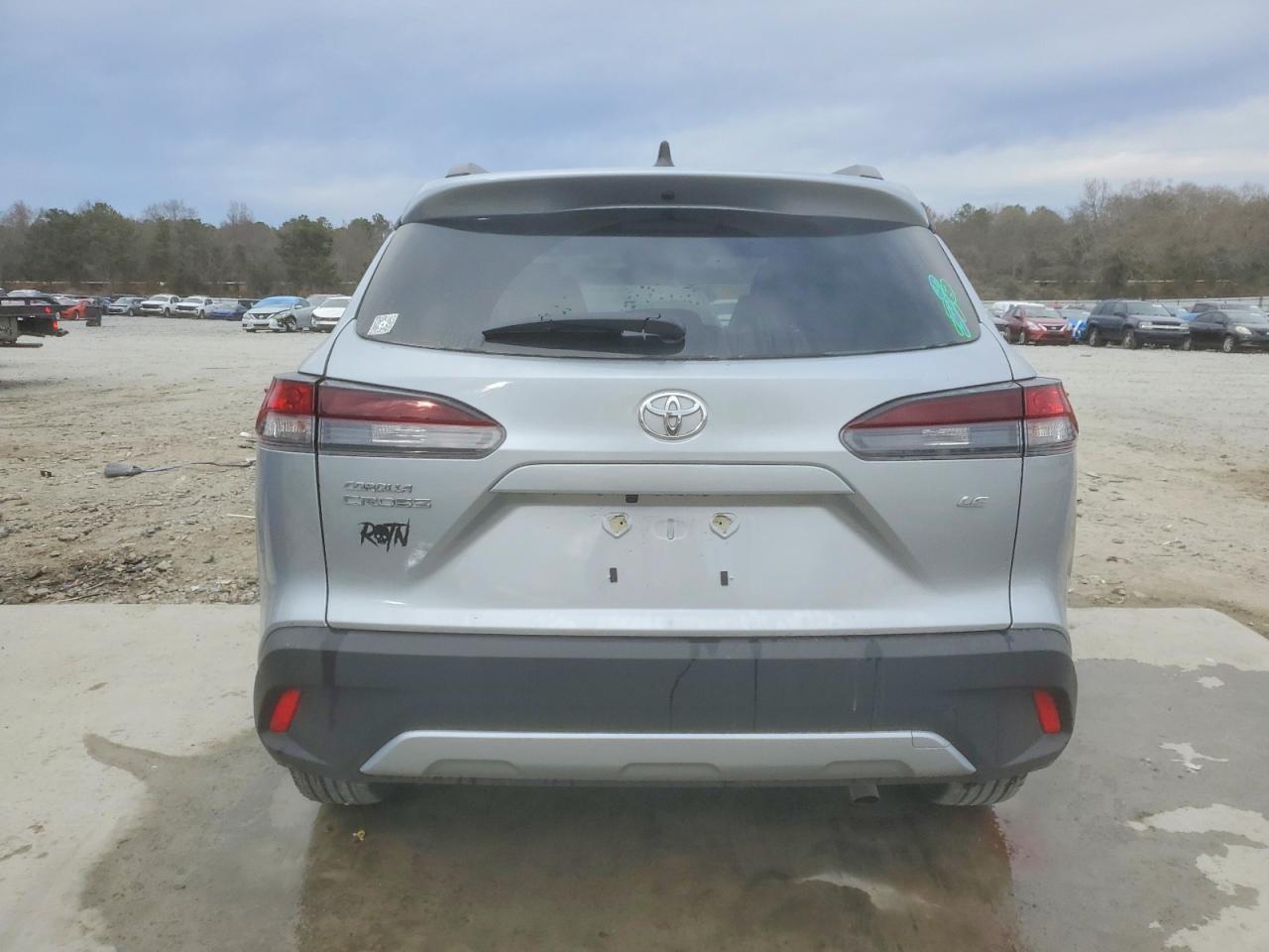 2026 Toyota Corolla Cross Le - Фото 6