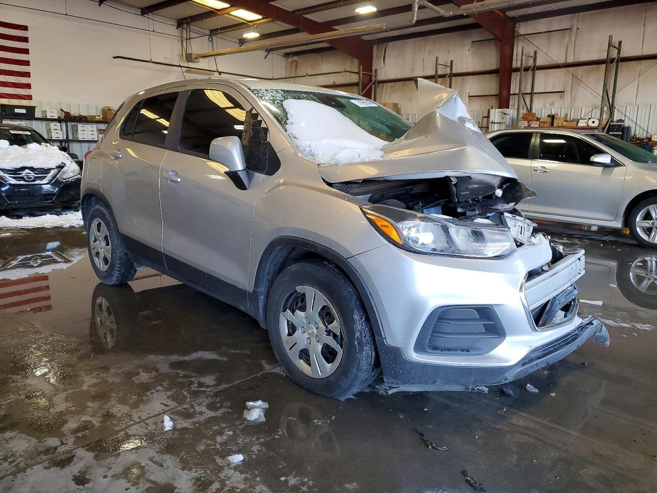 2018 Chevrolet Trax Ls - Image 4