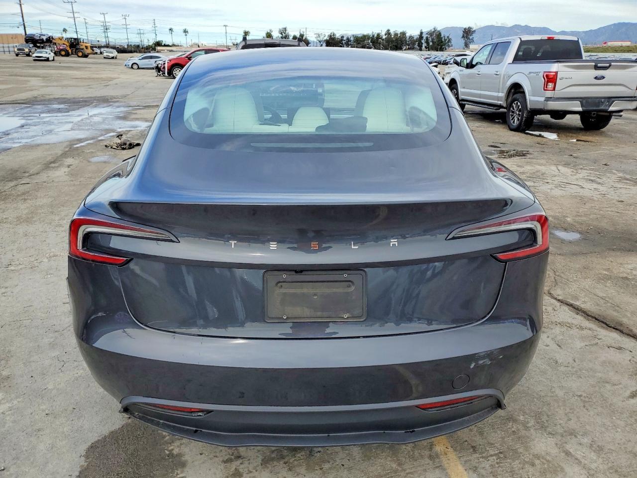 2025 Tesla Model 3 - Image 6