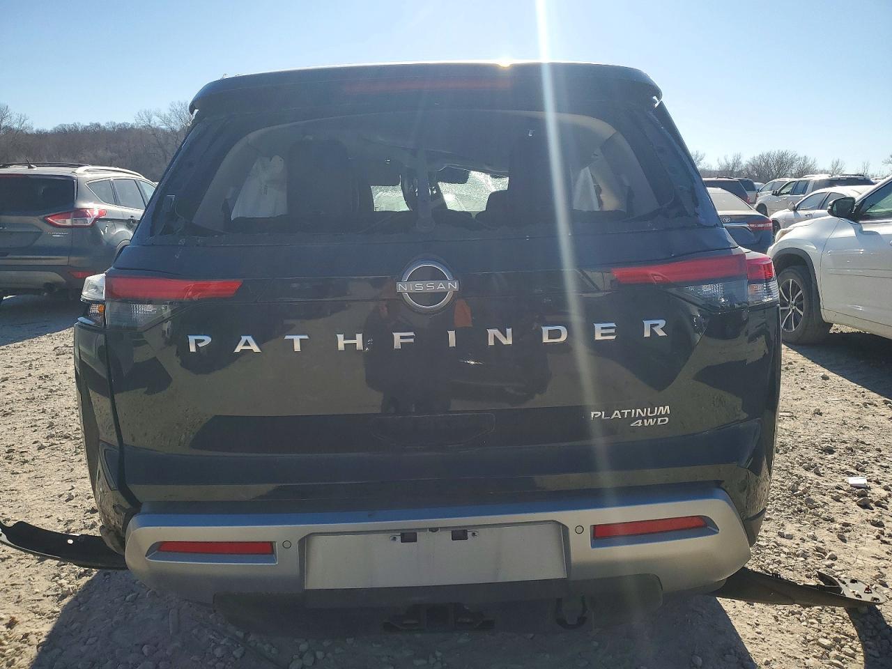2025 Nissan Pathfinder Platinum - Фото 6