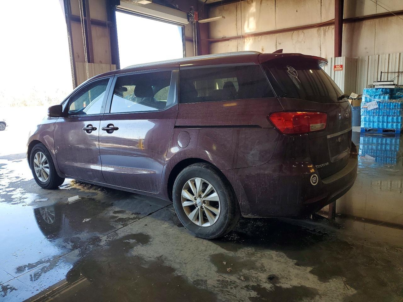 2016 Kia Sedona Lx - Image 2