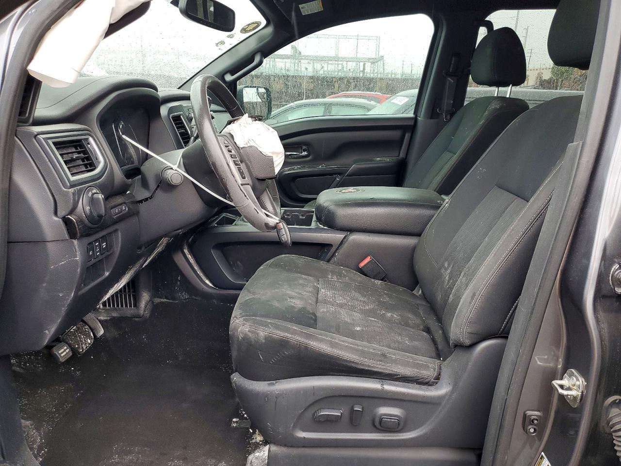 2019 Nissan Titan Platinum Reserve - Фото 7