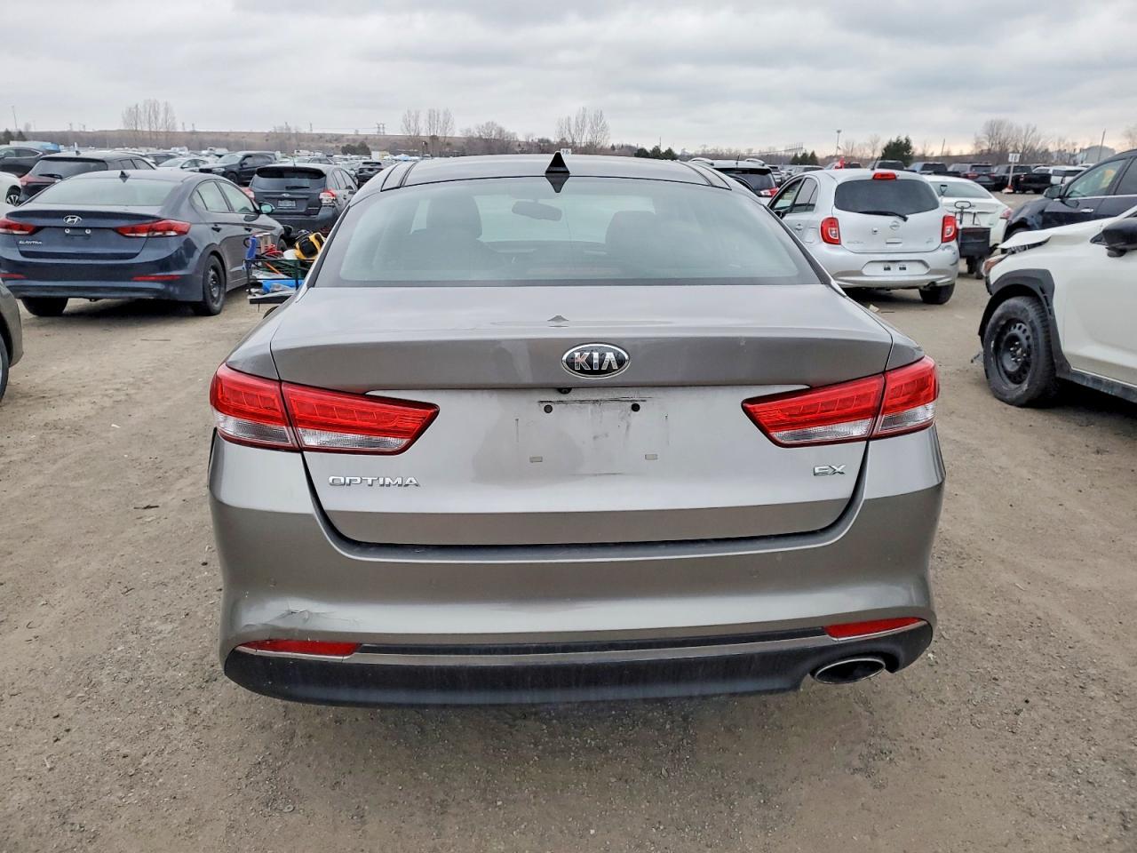 2016 Kia Optima Ex - Image 6