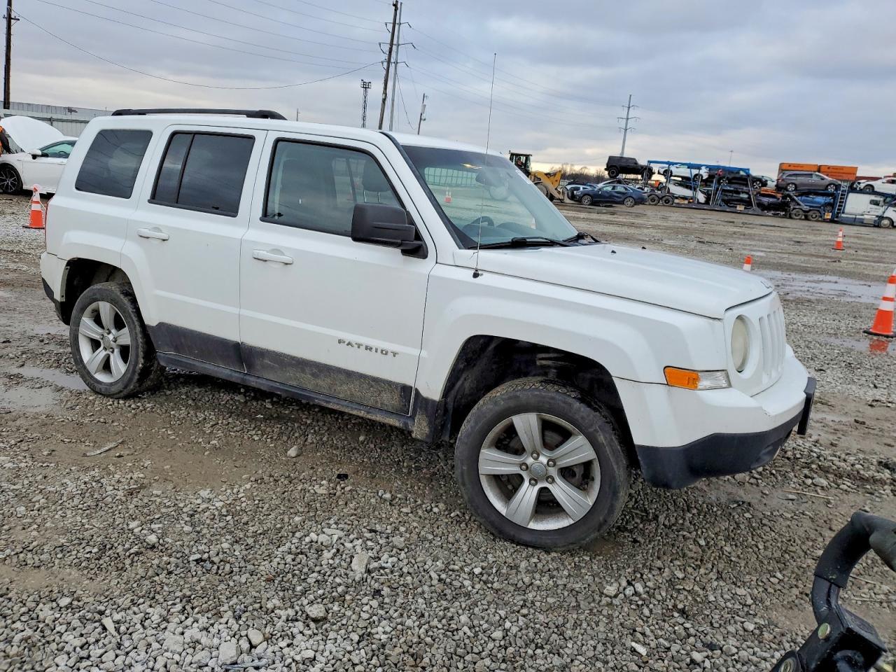 2014 Jeep Patriot Latitude - Фото 4