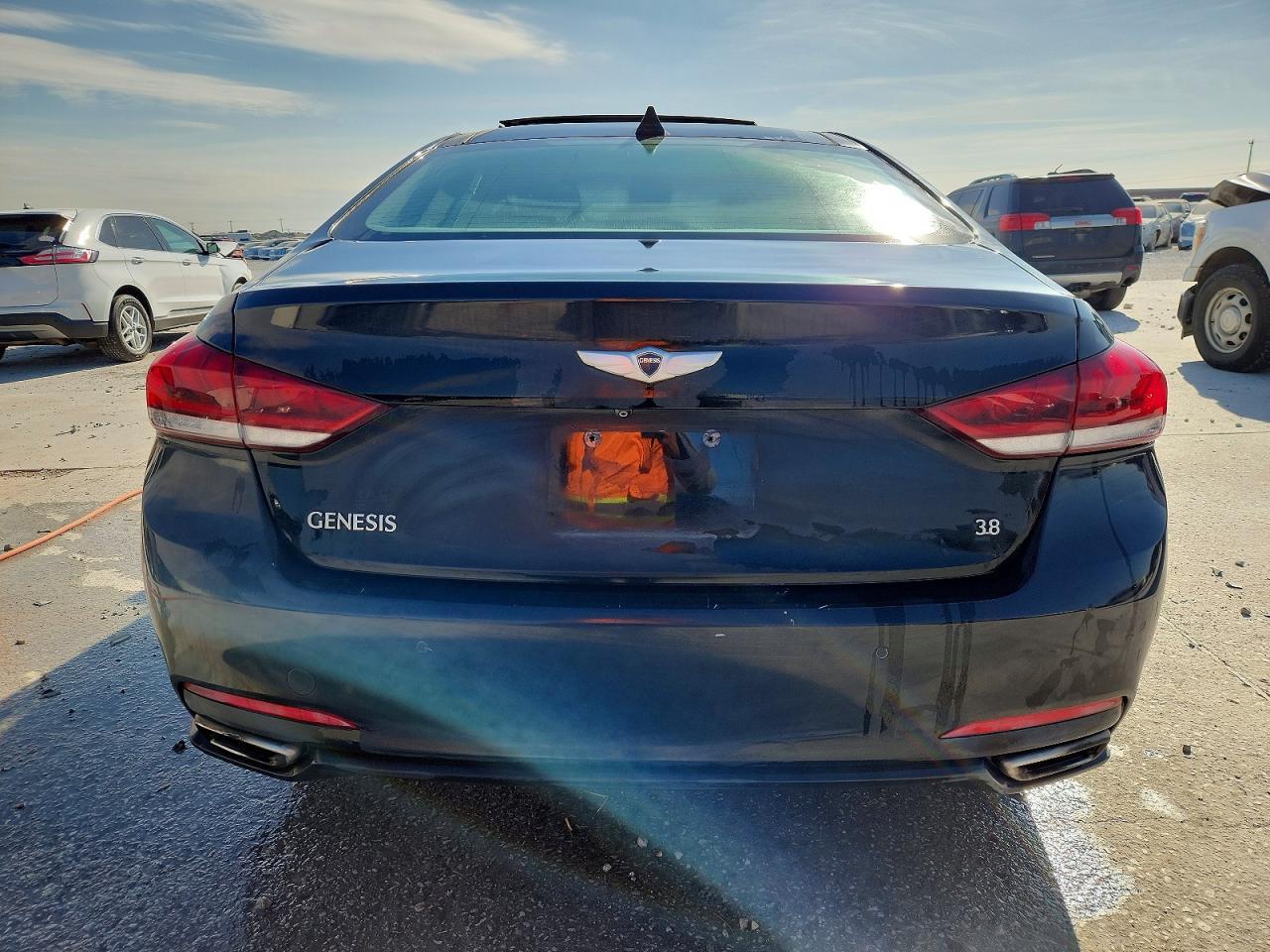 2015 Hyundai Genesis 3.8L - Image 6