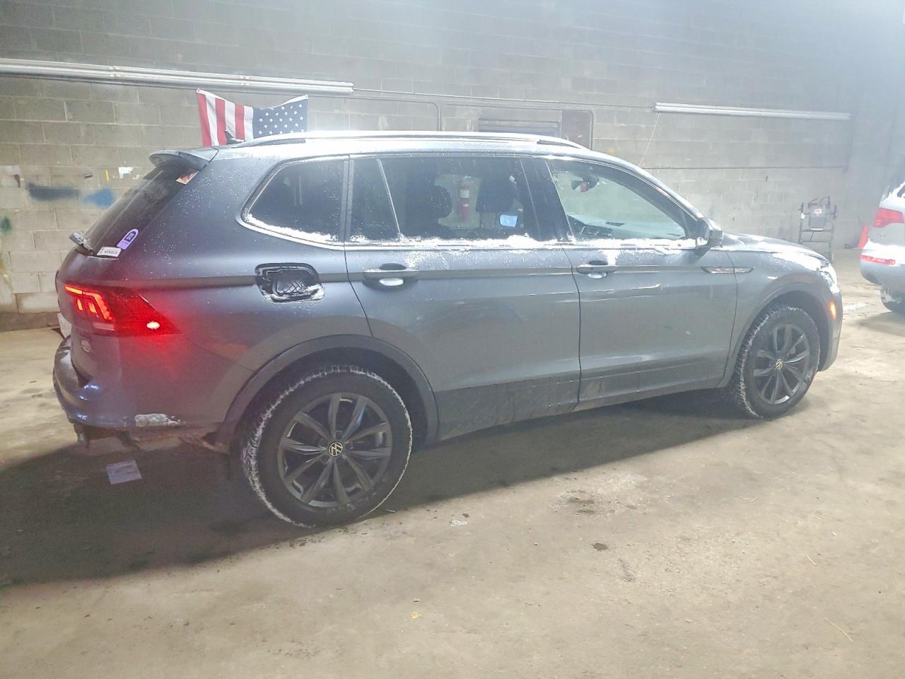 2022 Volkswagen Tiguan Se - Фото 3