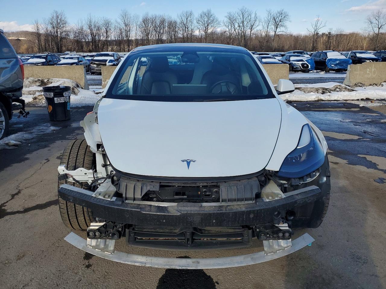 2022 Tesla Model 3 - Фото 5