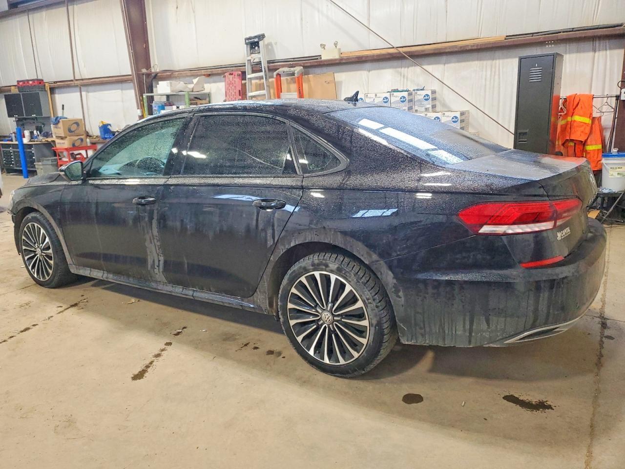 2022 Volkswagen Passat Limited Edition - Фото 2