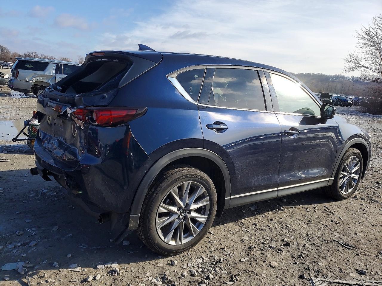 2021 Mazda Cx-5 Grand Touring - Image 3