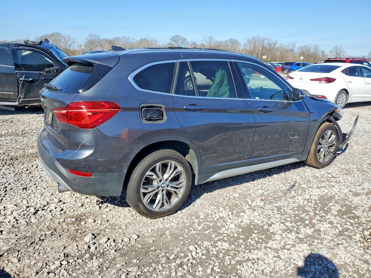 2016 BMW X1 xDrive28I - Image 3