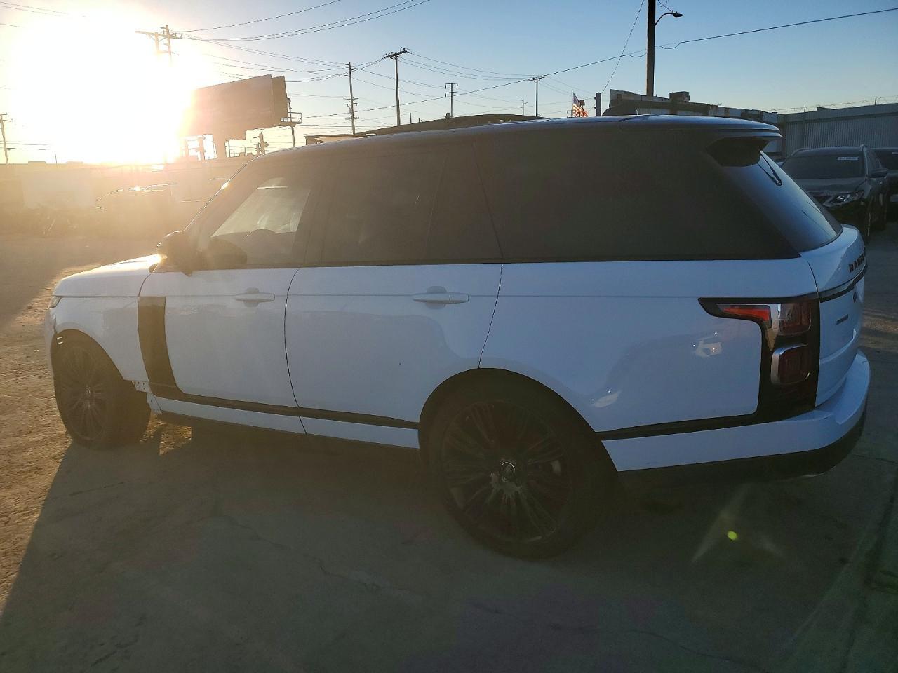 2018 Land Rover Range Rover Supercharged - Фото 2