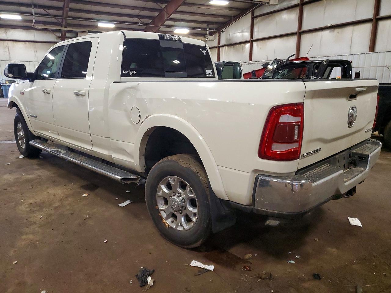 2019 Ram 2500 Laramie - Фото 2