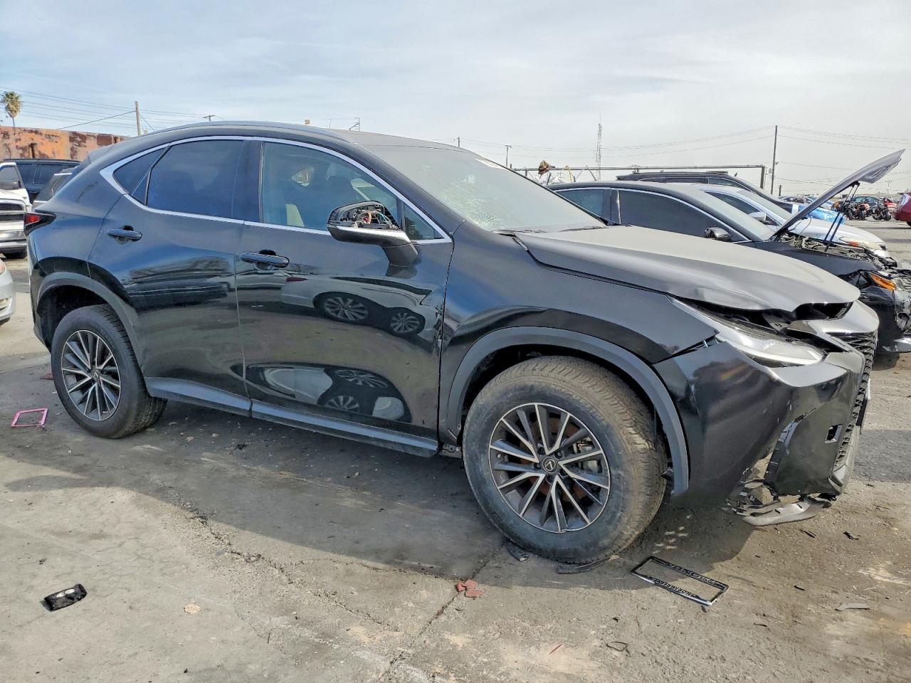 2022 Lexus Nx 350 - Image 4