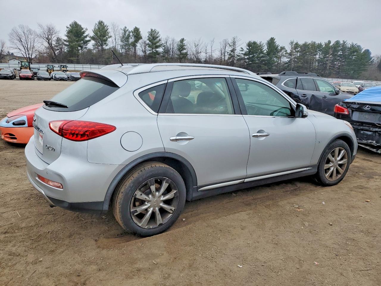 2017 Infiniti Qx50 - Image 3