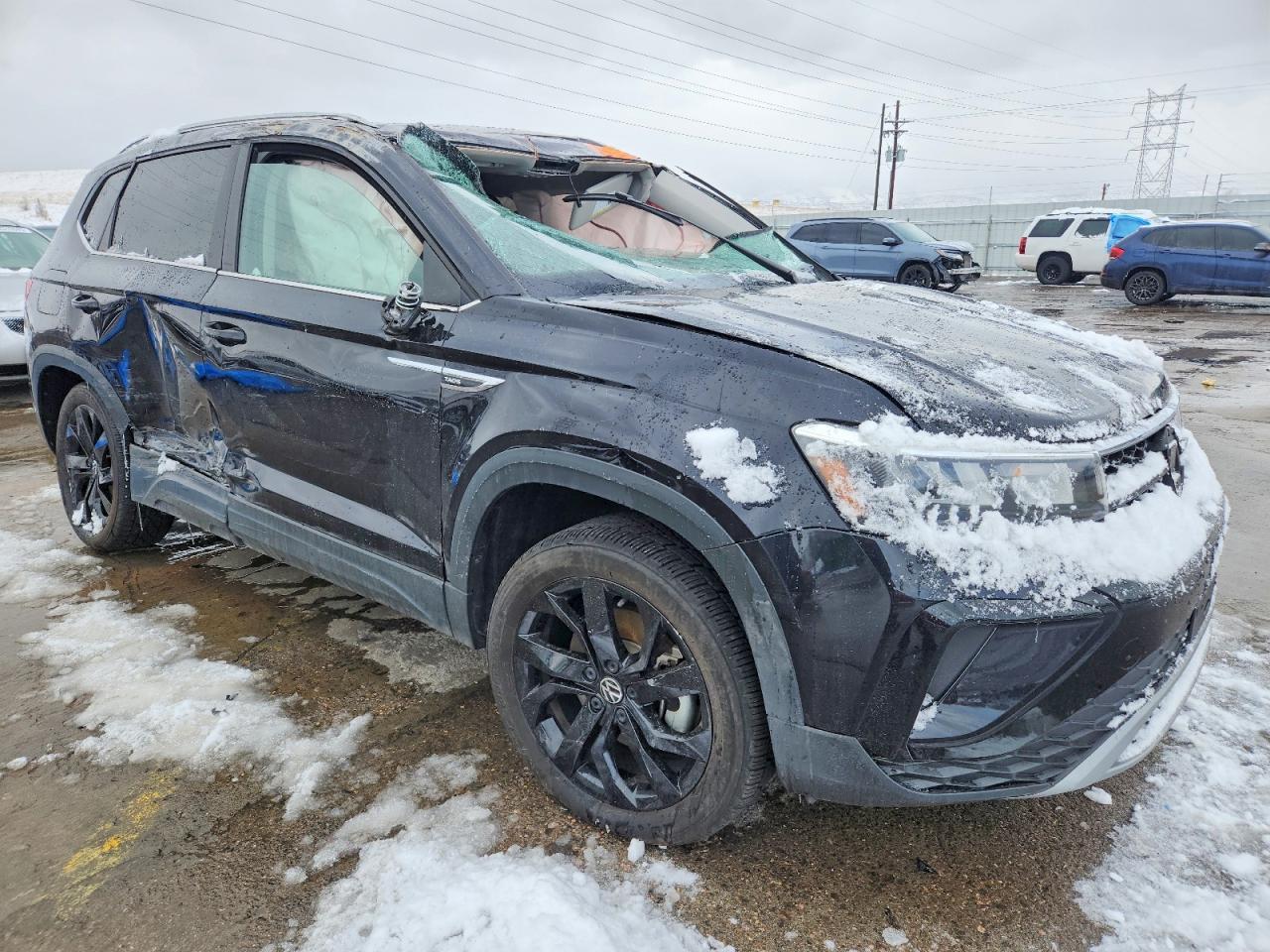 2023 Volkswagen Taos Se - Image 4