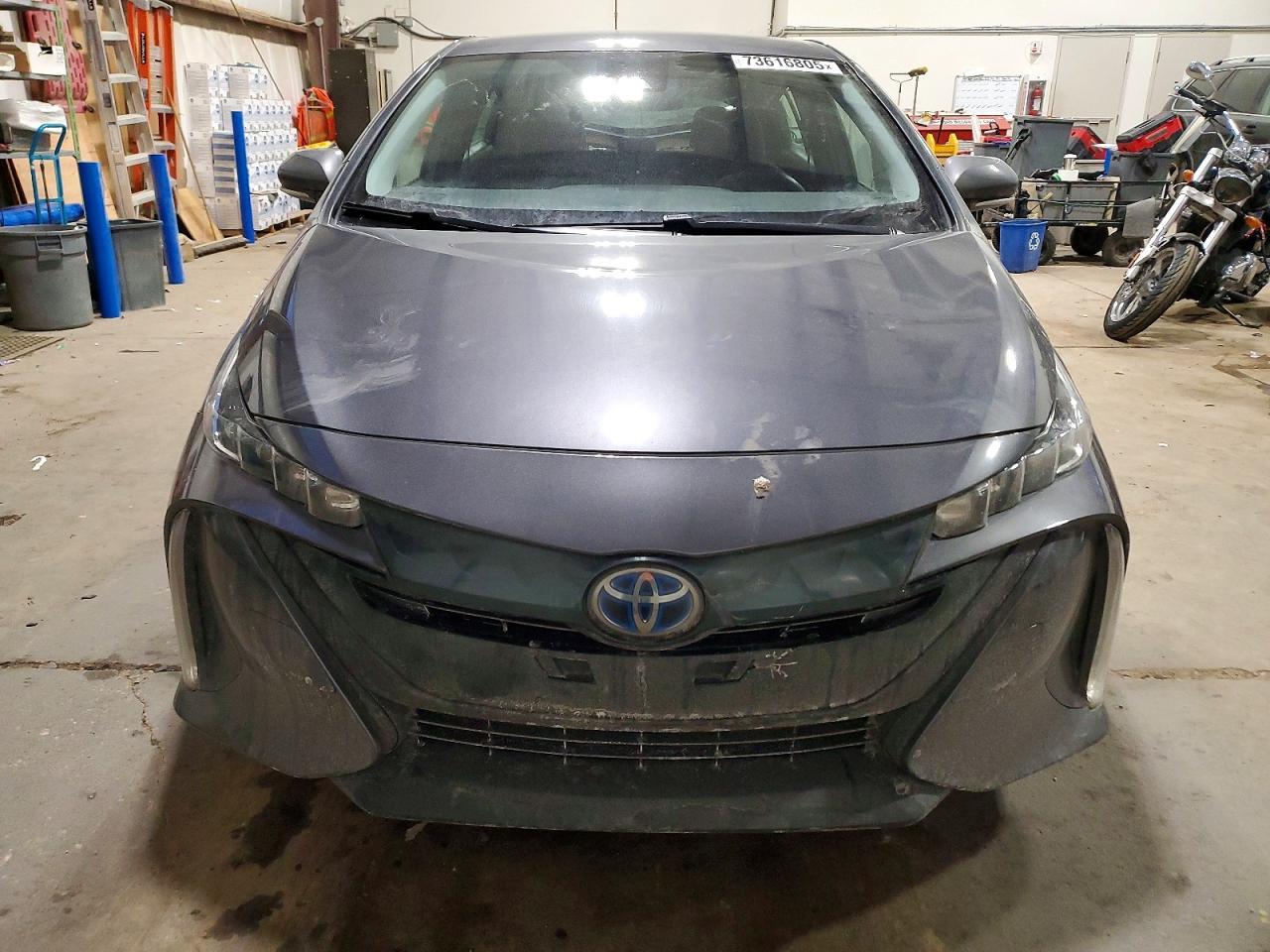 2021 Toyota Prius Prime Le - Image 5