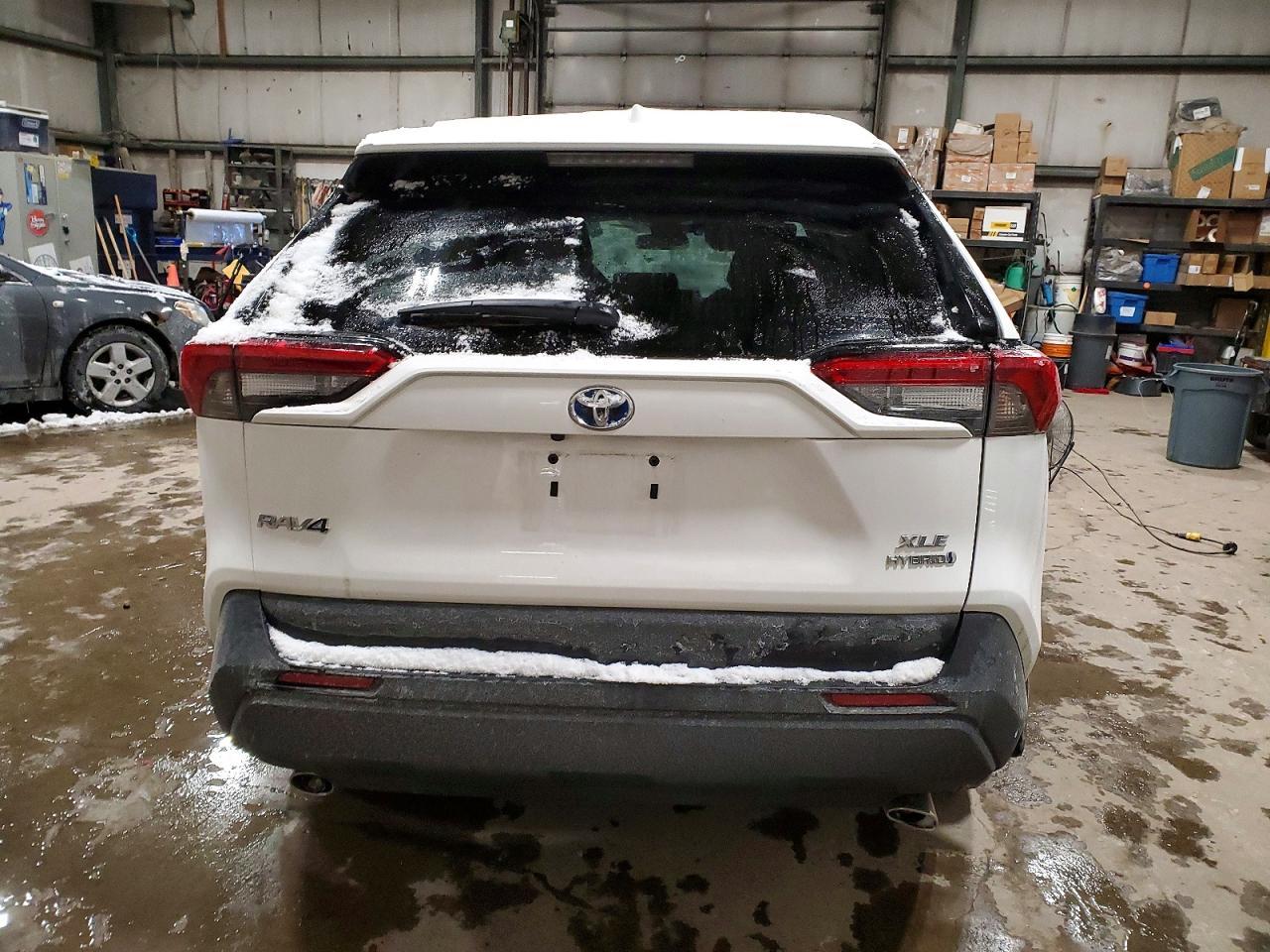 2024 Toyota Rav4 Xle - Image 6
