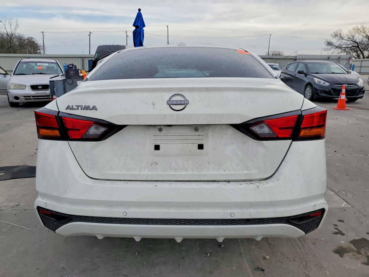 2025 Nissan Altima S - Image 6